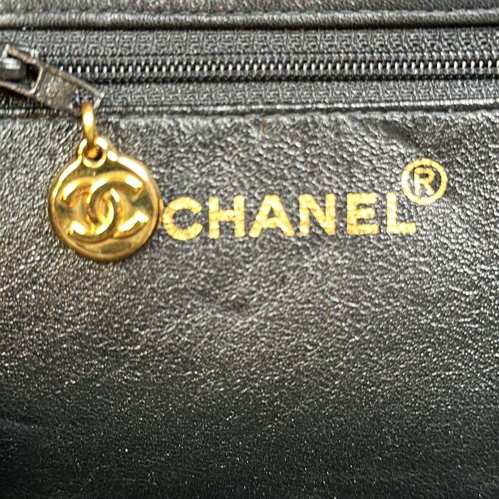 COA CHANEL CC Chunky Chain Calfskin XL Tote 24k Goldplated HDW Series #4 1996-97 - Picture 11 of 16